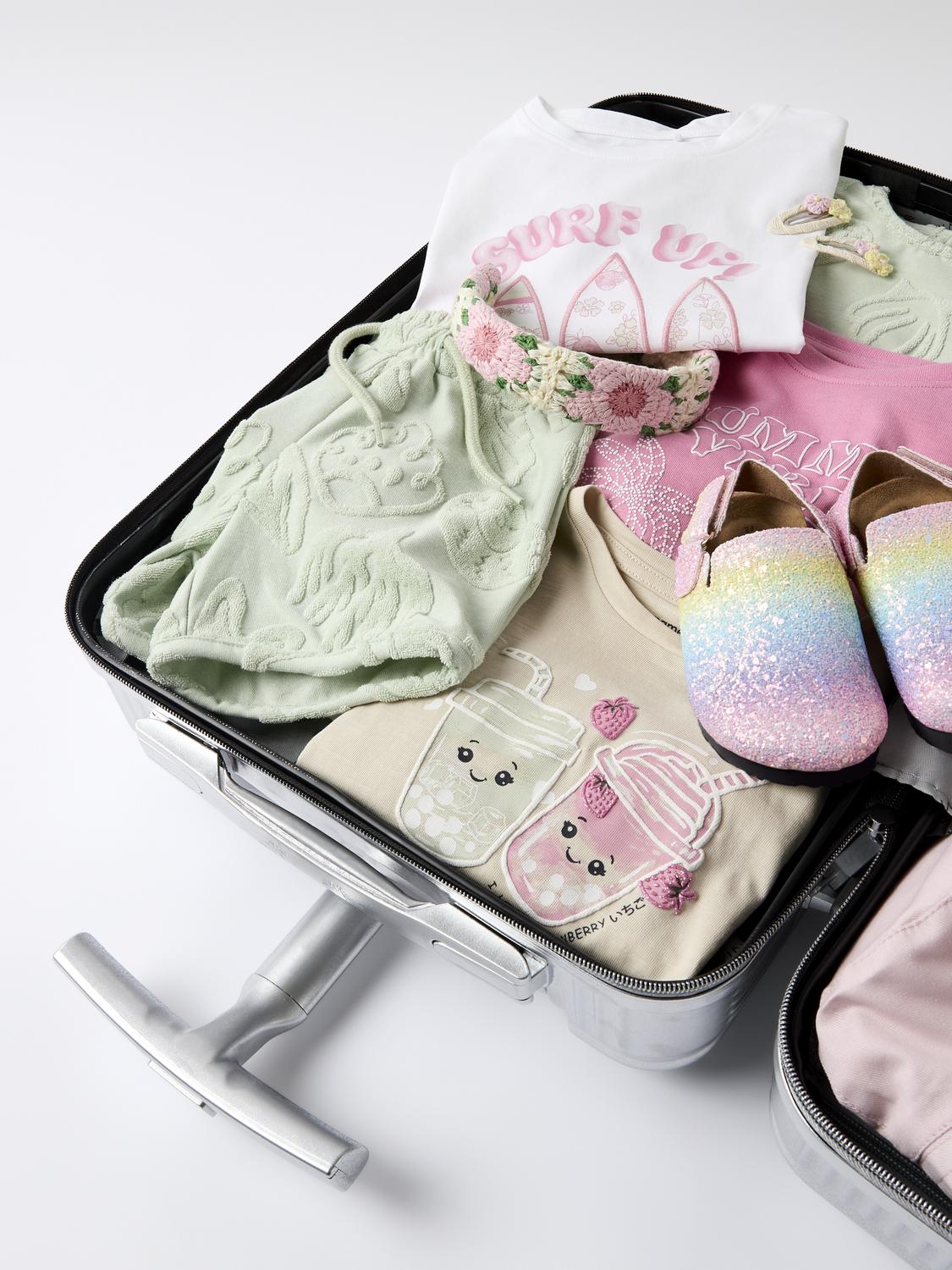 pack_shot-detail